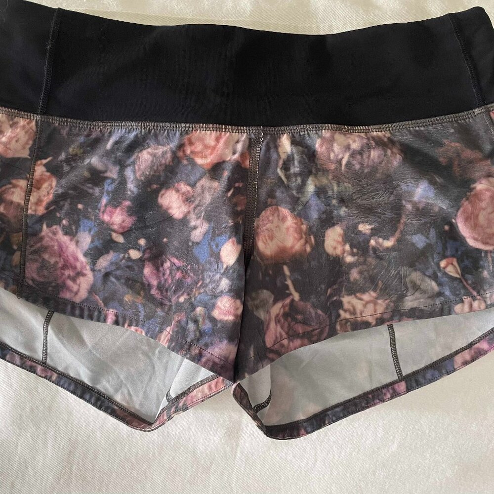 Lululemon Speed Up Short, size 2, 2.5, Mid Rise